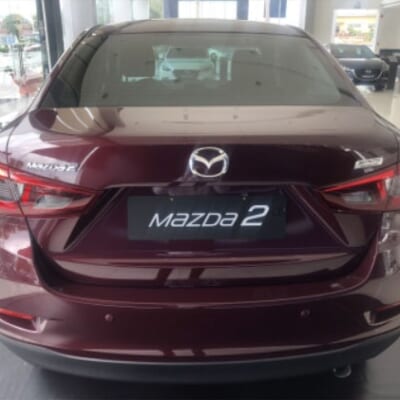 Mazda 2 Deluxe
